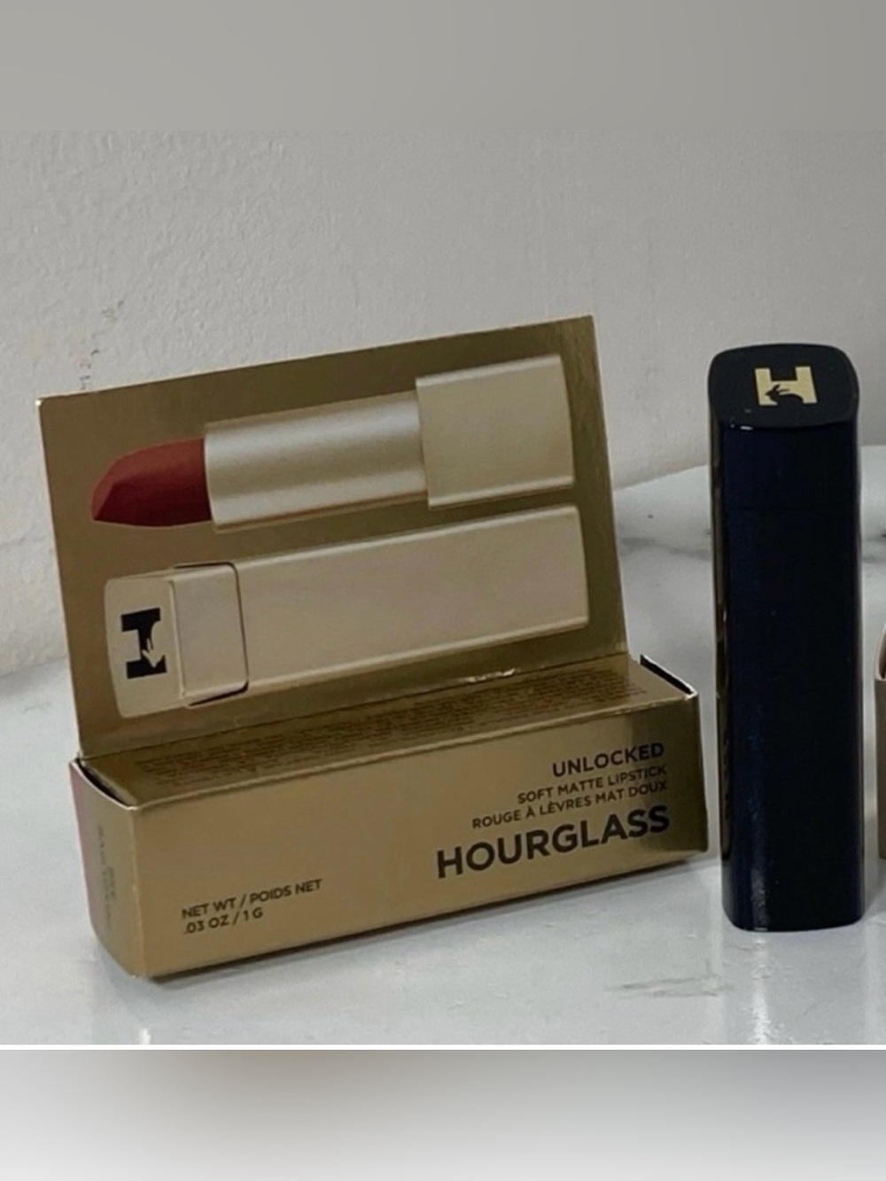 Hourglass Foxglove Berry Rose mini Lipstick - Warm Rose